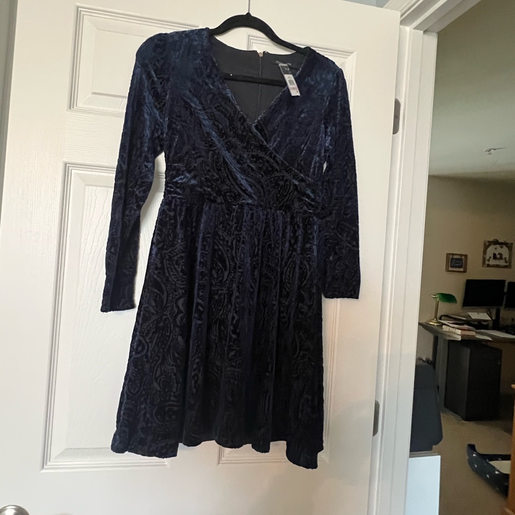 Blue Crushed Velvet Dress. Beautiful New With Tags